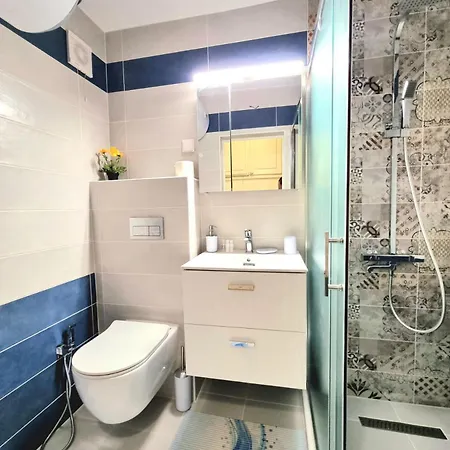 Two-floor Sunny In Centre Апартаменти