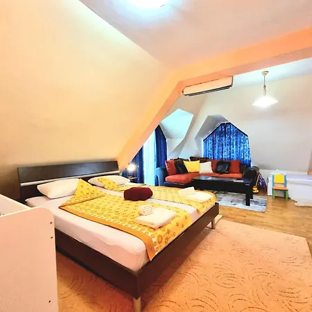 Two-floor Sunny In Centre Апартаменти