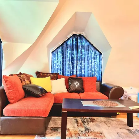 Lägenhet Two-floor Sunny In Centre *