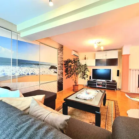 Two-floor Sunny In Centre * Burgas