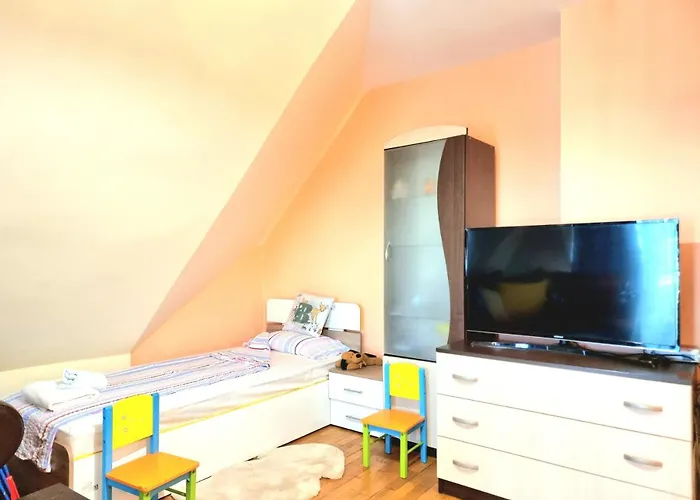 Two-floor Sunny In Centre בורגאס