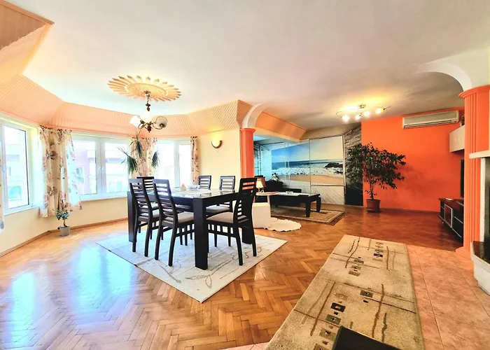 Two-floor Sunny In Centre דירה בורגאס