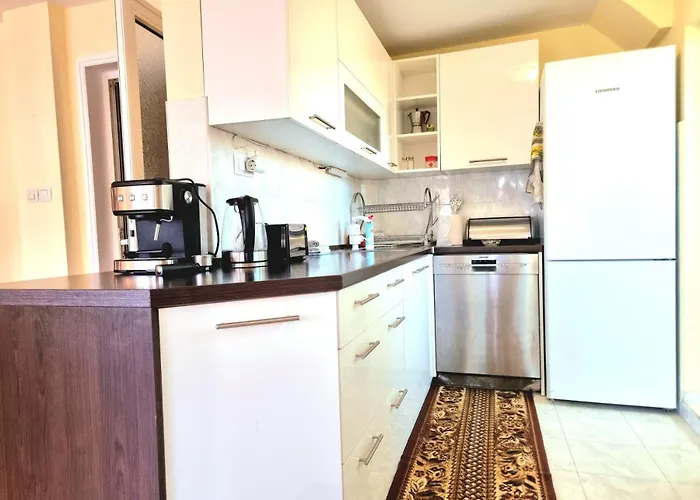 דירה Two-floor Sunny In Centre בורגאס