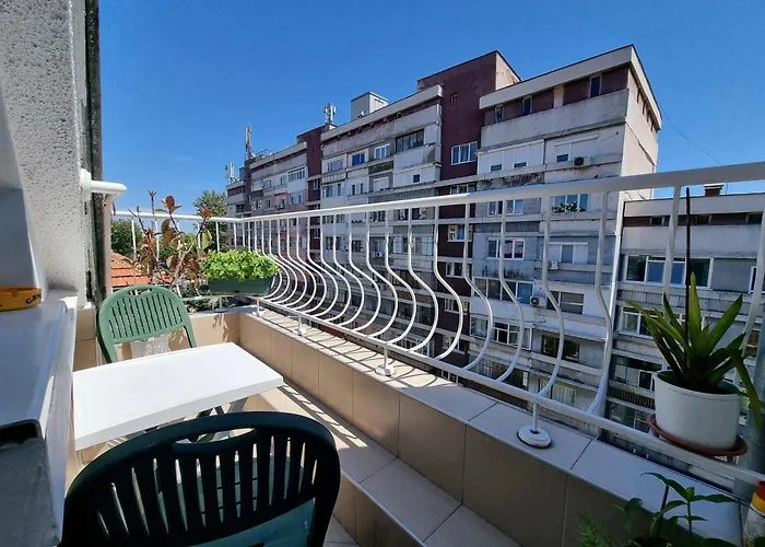 Two-floor Sunny In Centre Апартамент