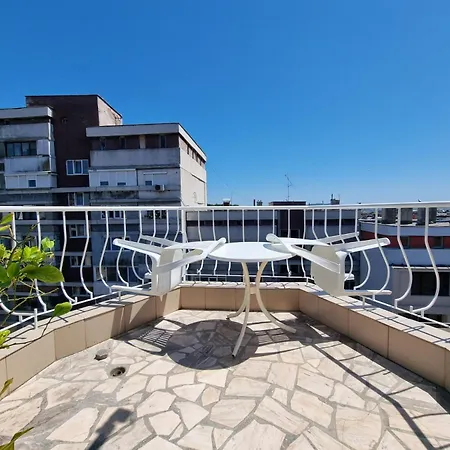 High Mezonet In The Center * Burgas City