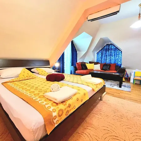 Two-floor Sunny In Centre Apartment *