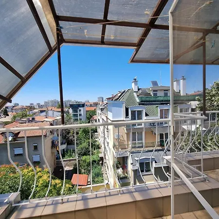 Two-floor Sunny In Centre * Μπουργκάς