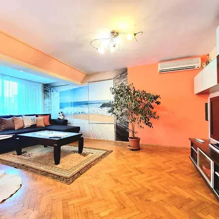 Apartment High Mezonet In The Center Burgas City